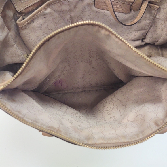 MICHAEL KORS Tan Leather Shoulder Bag - Picture 10 of 14